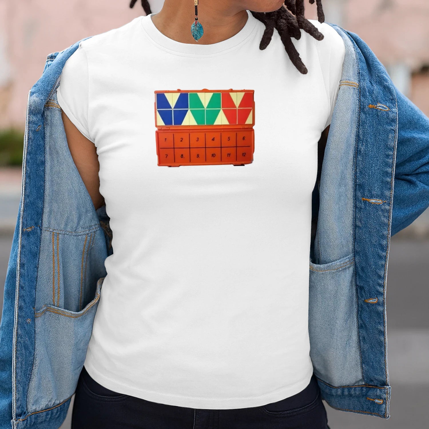 {"origin":"mayzing","colors":["Wit","Wit","Wit","Wit","Wit","Wit","Wit","Wit"],"sizes":["5XL","4XL","3XL","2XL","XL","L","M","S"],"isMainImage":false,"isCustomMockup":false}
