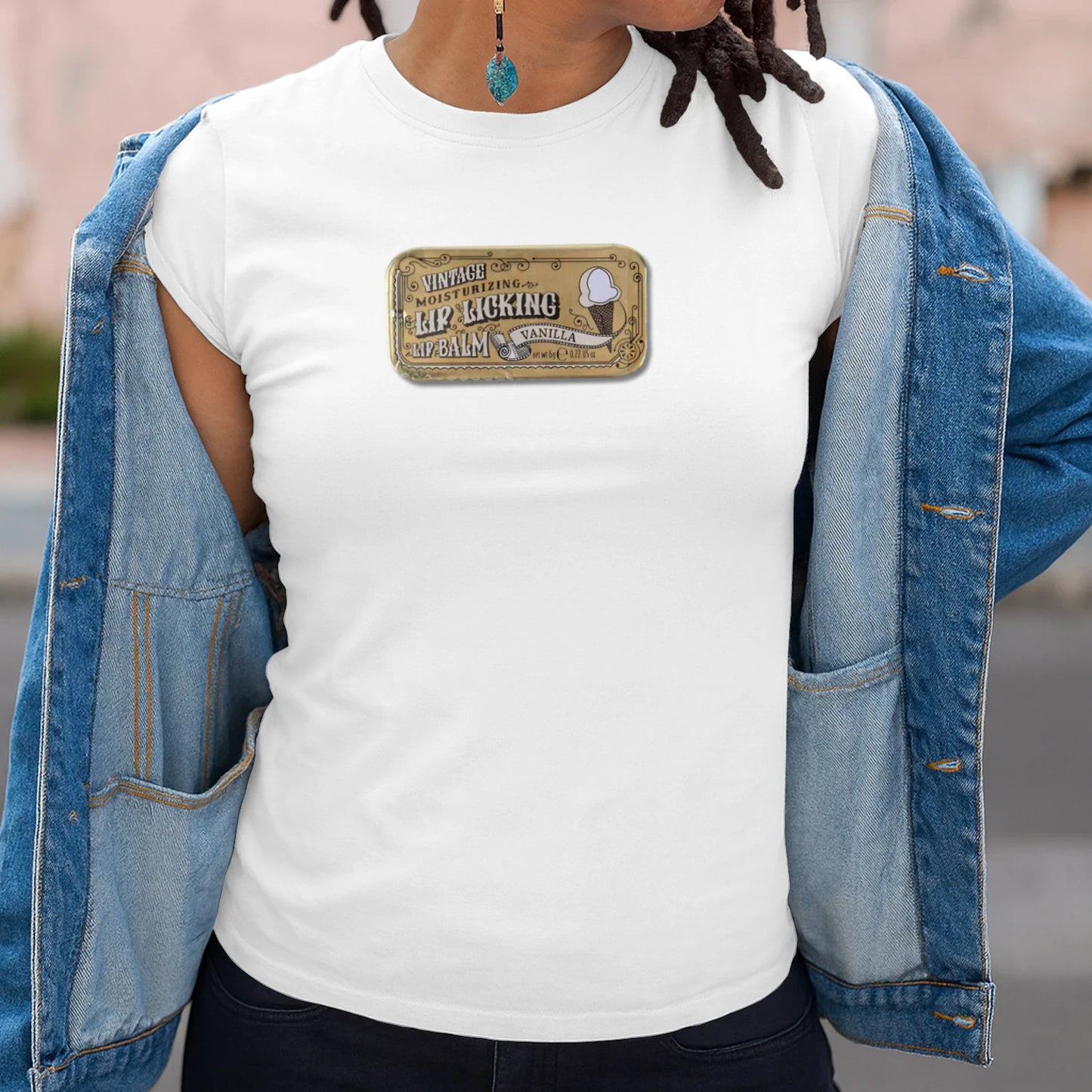 {"origin":"mayzing","colors":["Wit","Wit","Wit","Wit","Wit","Wit","Wit","Wit"],"sizes":["5XL","4XL","3XL","2XL","XL","L","M","S"],"isMainImage":false,"isCustomMockup":false}